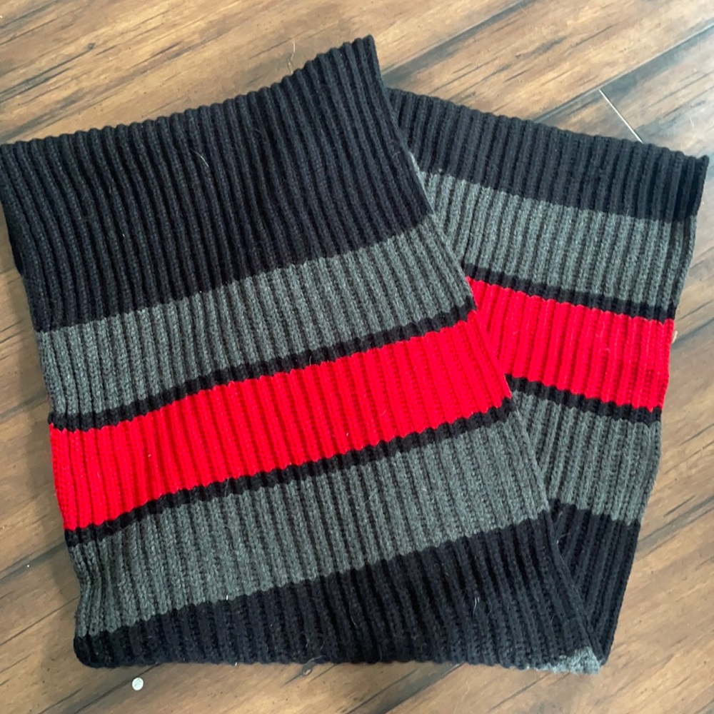 Micheal kors Big knit circle scarf red gray black